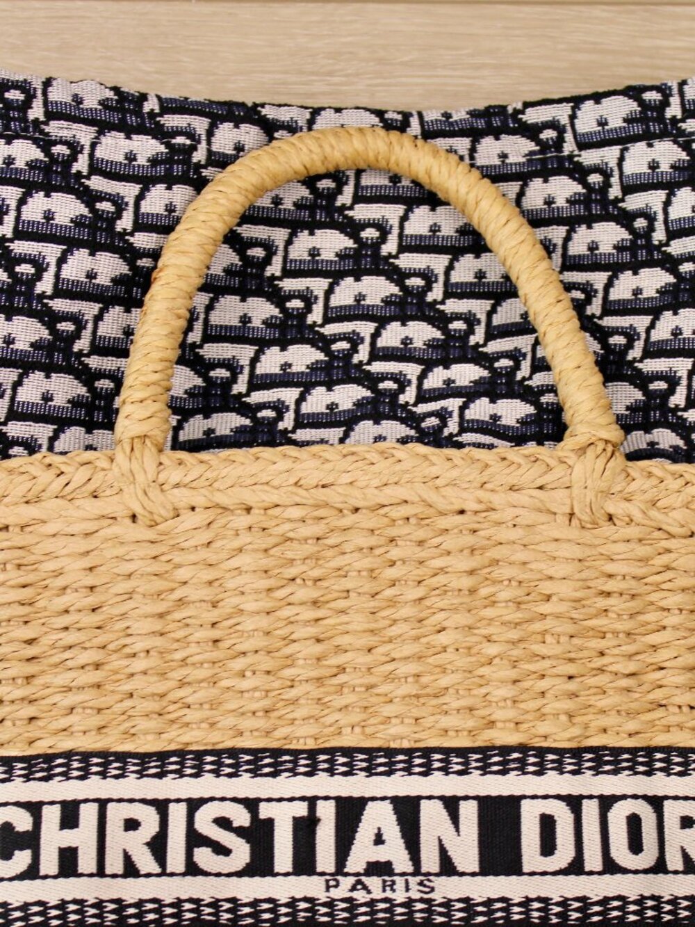 Christian Dior Woven Straw Tote & Crossbody Bag - Picture 9 of 9